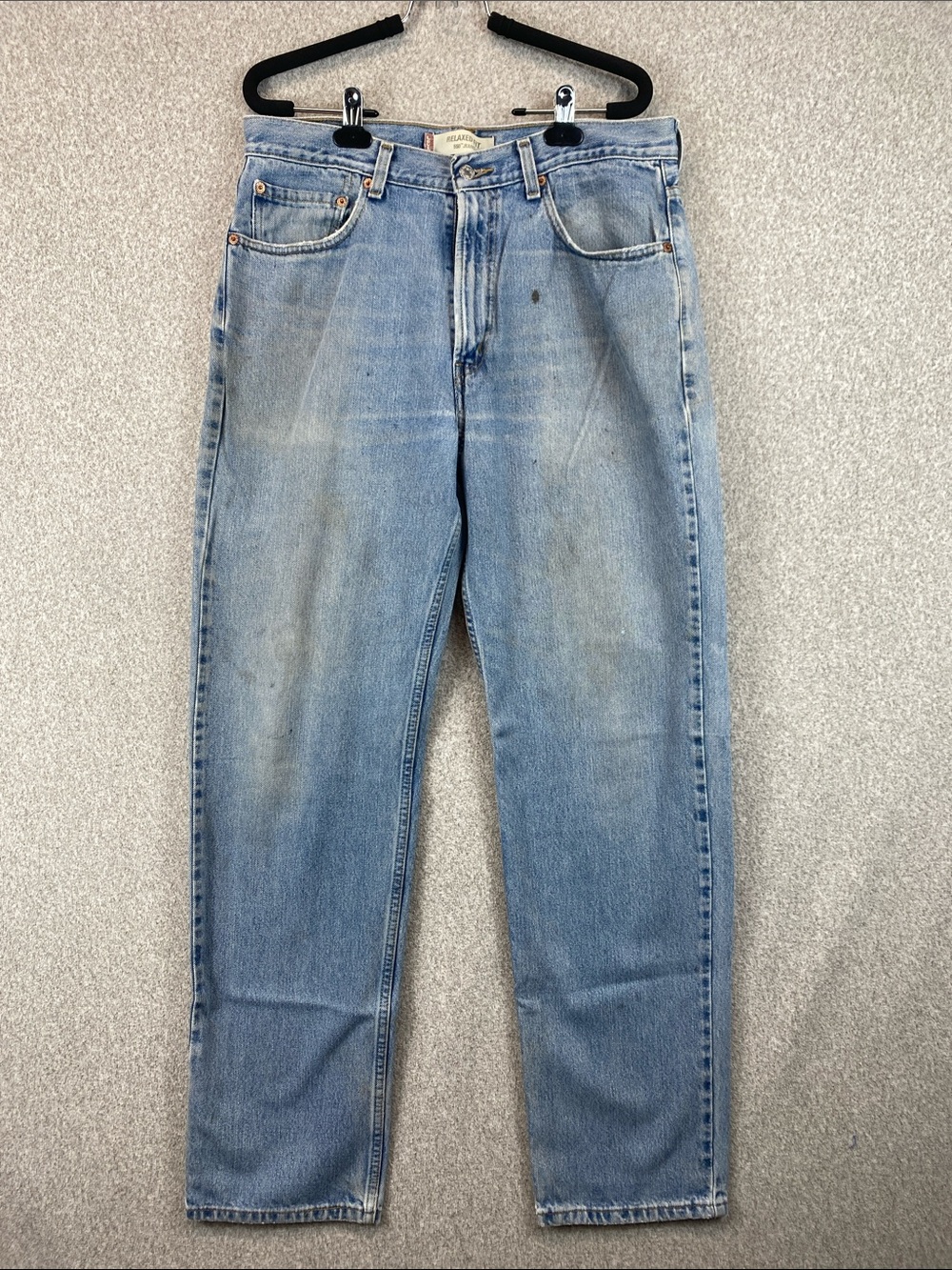 Vtg Levi’s 550 relaxed fit jeans 34x34 thrashed grunge 100% cotton